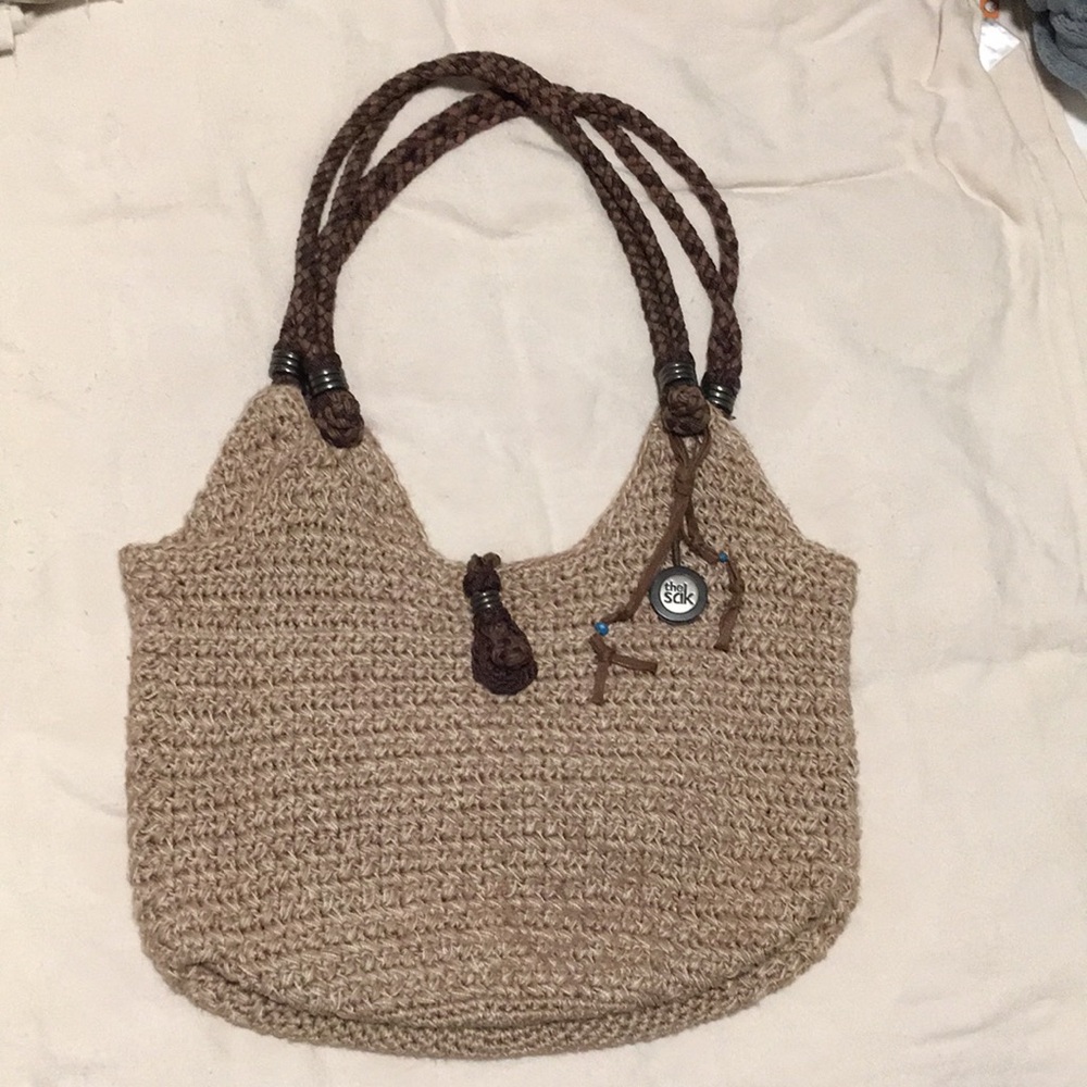 Sak Root- new (no tag) Macrame bucket style purse. Perfect condition!!